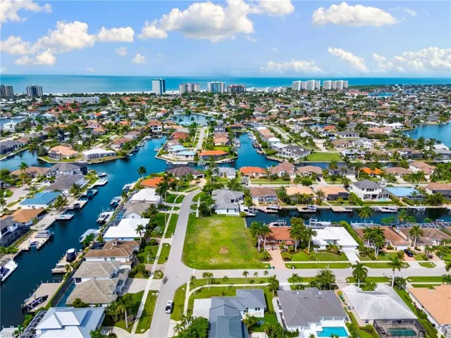 960 Bonita Ct, Marco Island, Florida 34145