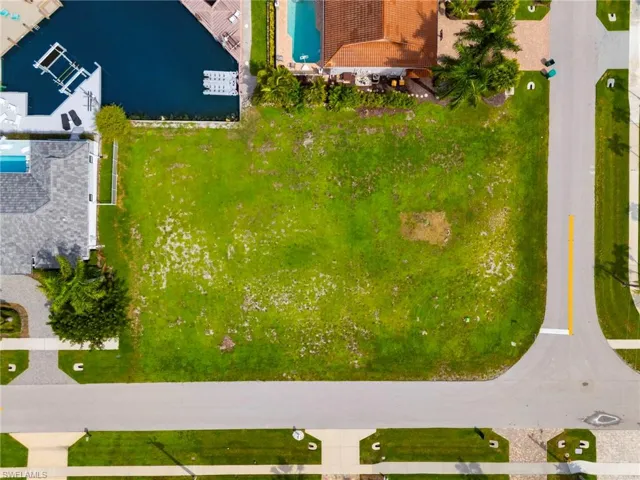 960 Bonita Ct, Marco Island, Florida 34145