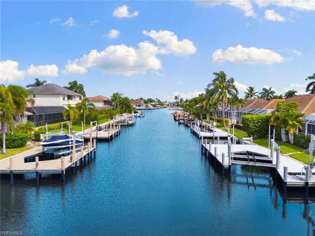 960 Bonita Ct, Marco Island, Florida 34145