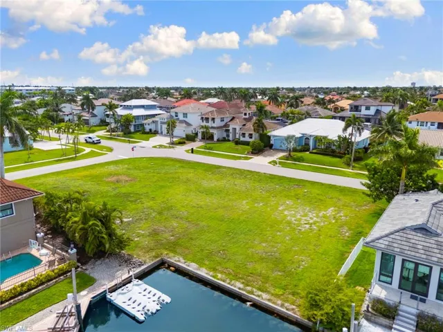 960 Bonita Ct, Marco Island, Florida 34145