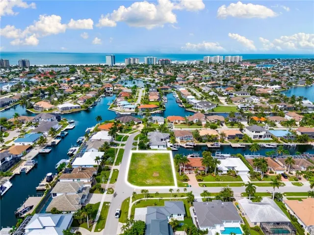 960 Bonita Ct, Marco Island, Florida 34145