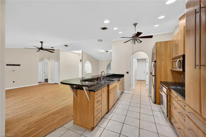 6890 Circle Dr, Fort Myers, Florida 33905