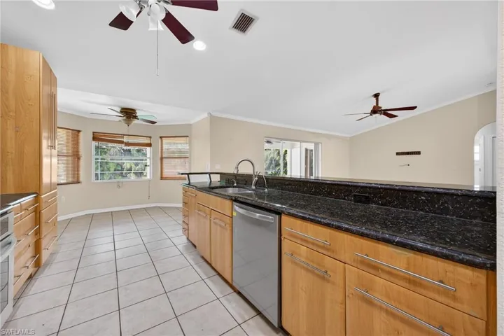 6890 Circle Dr, Fort Myers, Florida 33905