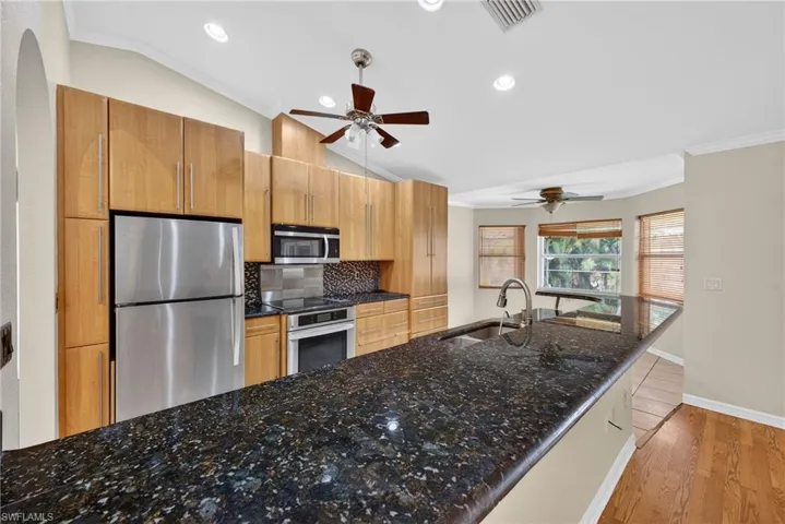 6890 Circle Dr, Fort Myers, Florida 33905