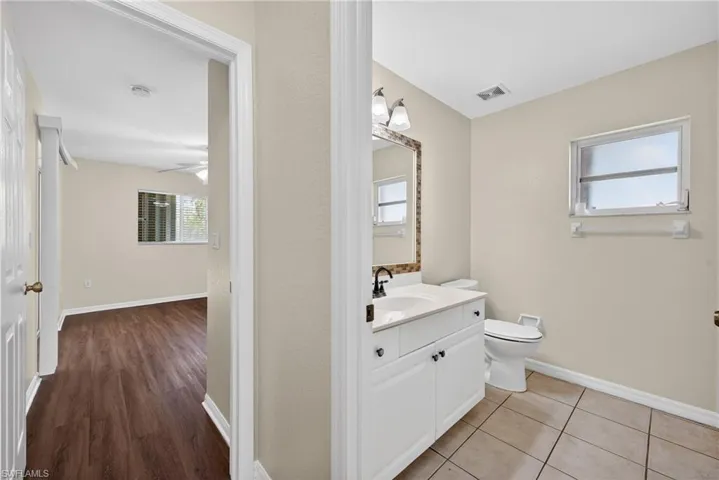 6890 Circle Dr, Fort Myers, Florida 33905