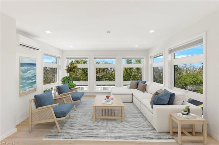 Den/Sunroom w/ Virtual Staging