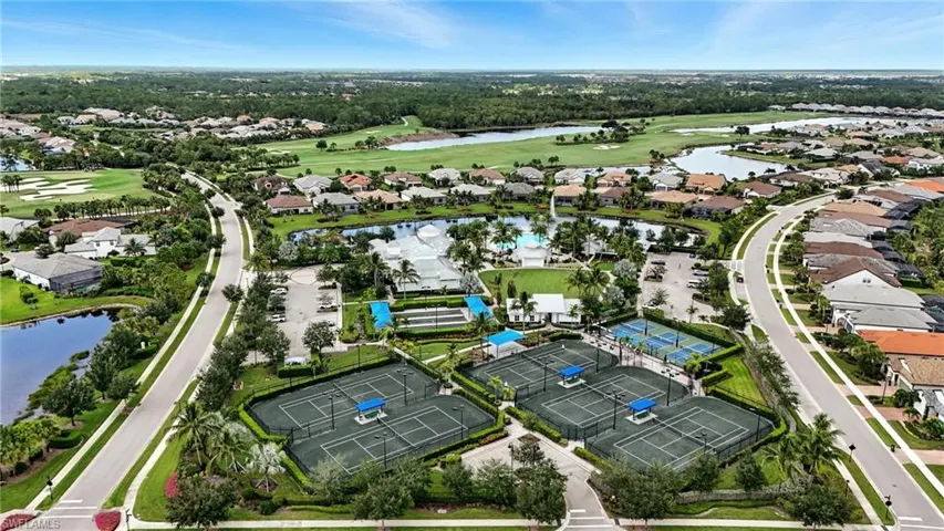 8876  Spotted Towhee  DR, Naples, FL 34120