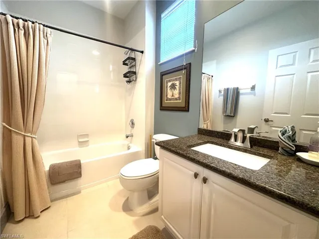 14907  Sterling Oaks  DR, Naples, FL 34110