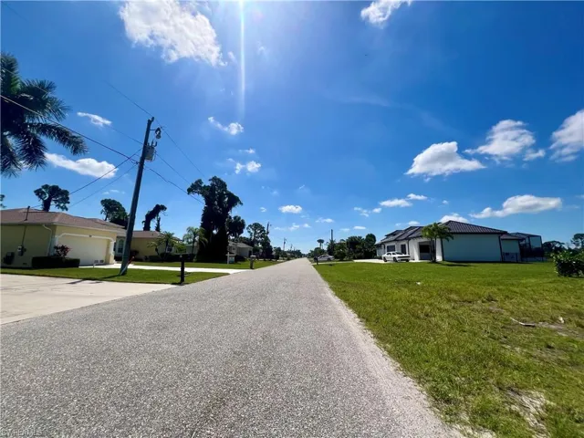 60  Pine Valley  CT, Rotonda West, FL 33947