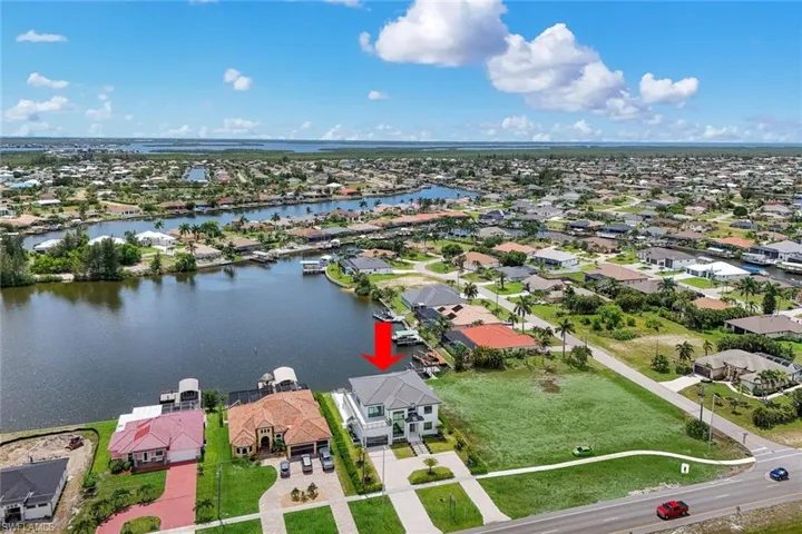 432 Burnt Store Rd S, Cape Coral, Florida 33991