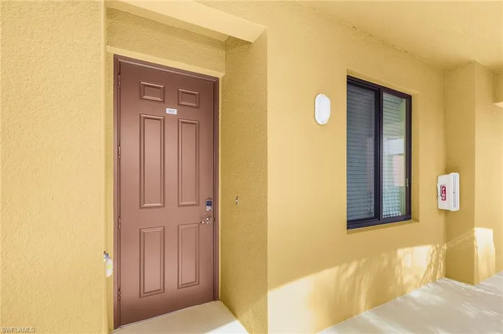Private outdoor entrance.