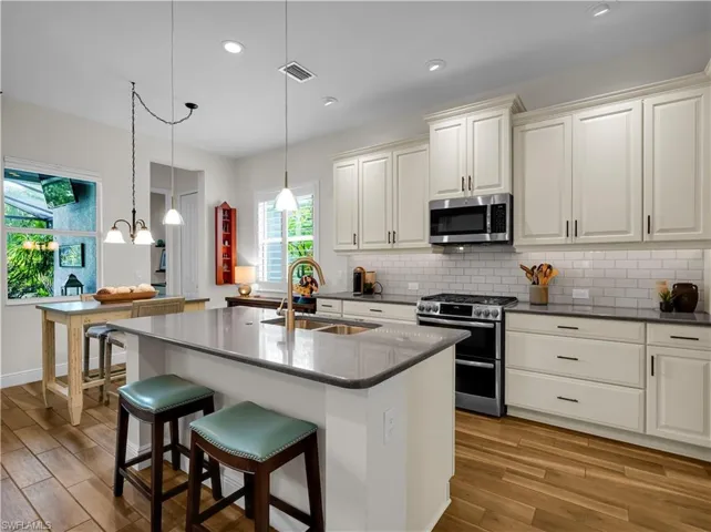 9604 Estero Grove Way, Estero, Florida 33928