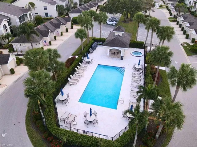 Verandas private pool