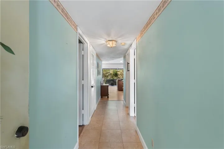 135  Forest Lakes  BLVD, Naples, FL 34105