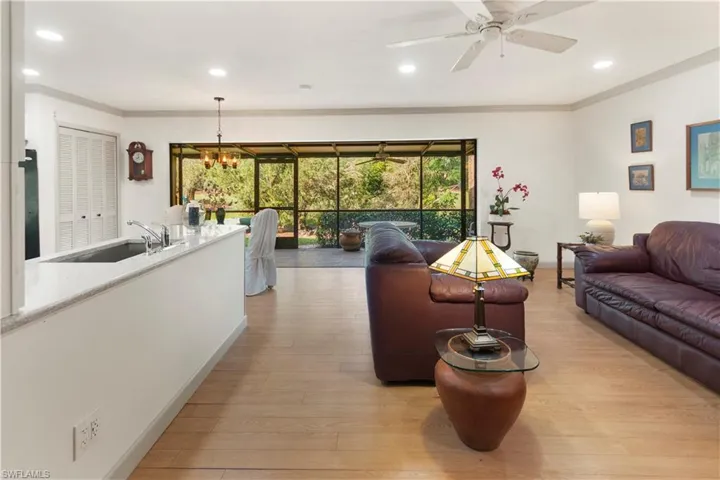 135  Forest Lakes  BLVD, Naples, FL 34105