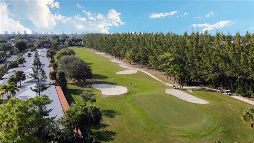135  Forest Lakes  BLVD, Naples, FL 34105
