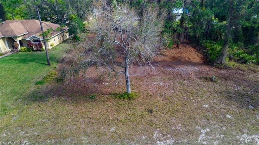 219 Bell BLVD S, LEHIGH ACRES FL 33974