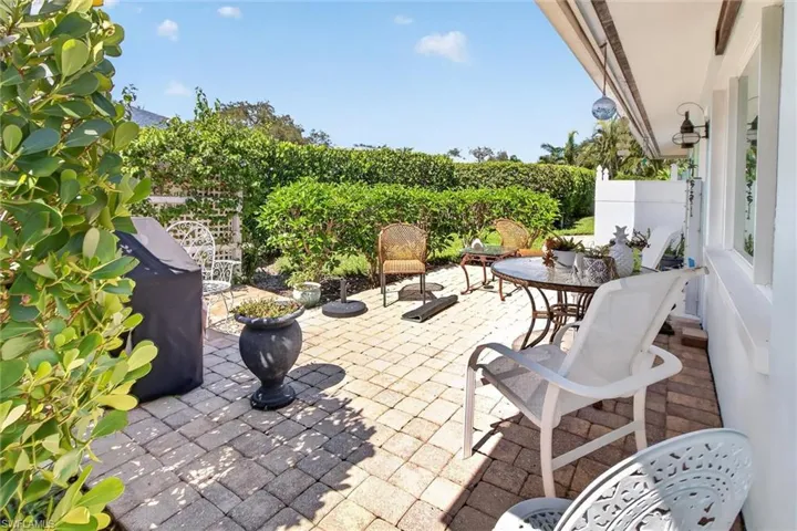 18 Rivard Rd 9, Naples, Florida 34112