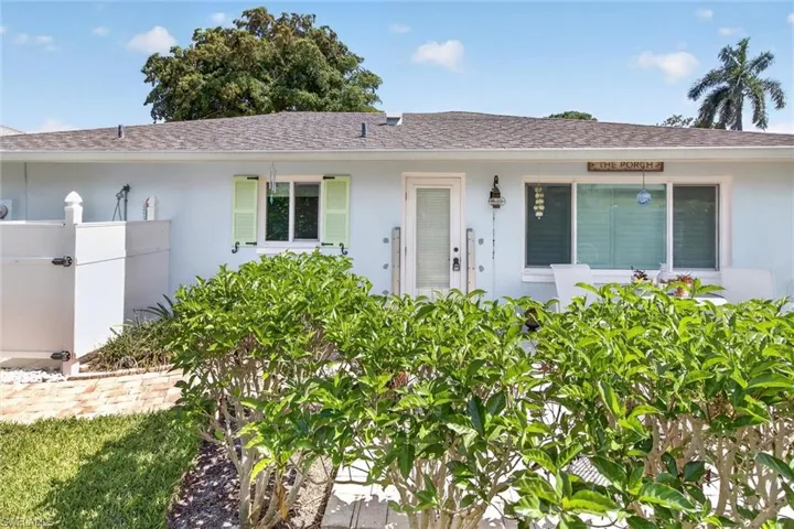 18 Rivard Rd 9, Naples, Florida 34112