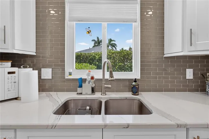 18 Rivard Rd 9, Naples, Florida 34112