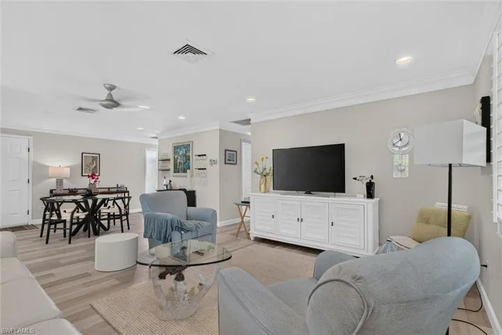 18 Rivard Rd 9, Naples, Florida 34112