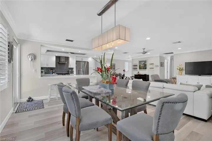 18 Rivard Rd 9, Naples, Florida 34112
