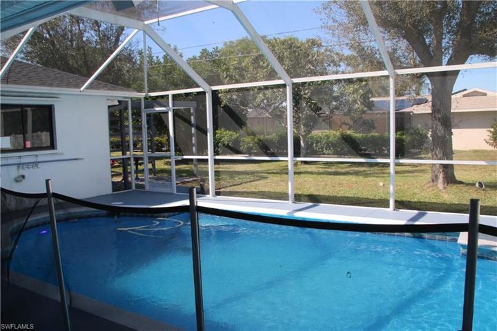 3522 SE 4th PL, CAPE CORAL FL 33904