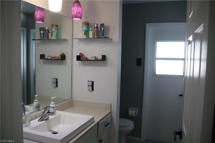 3522 SE 4th PL, CAPE CORAL FL 33904