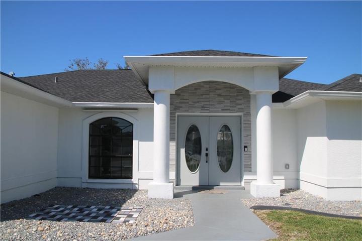3522 SE 4th PL, CAPE CORAL FL 33904
