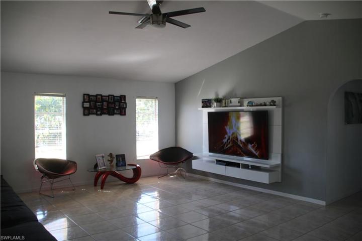 3522 SE 4th PL, CAPE CORAL FL 33904