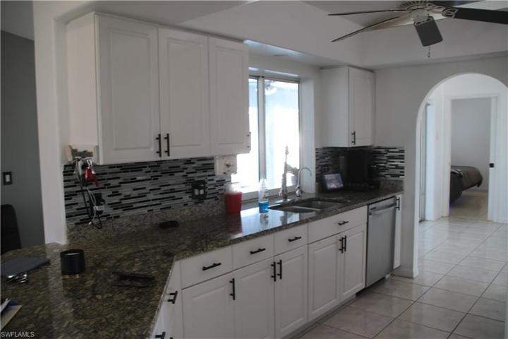 3522 SE 4th PL, CAPE CORAL FL 33904