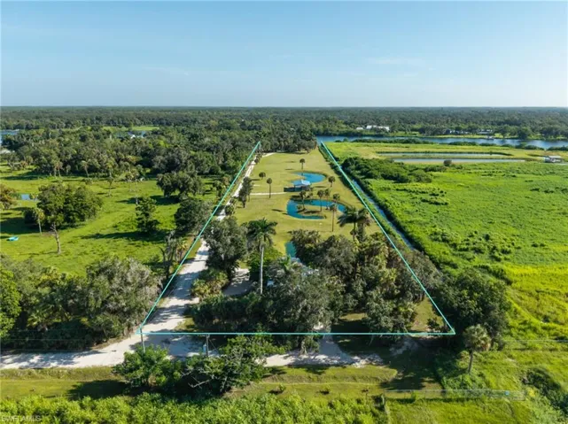 19481/483 S River Rd, Alva, Florida 33920
