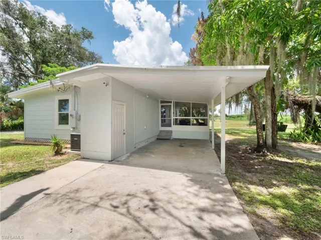 19481/483 S River Rd, Alva, Florida 33920