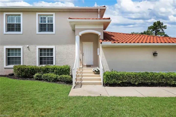 3365  Grand Cypress  DR, Naples, FL 34119