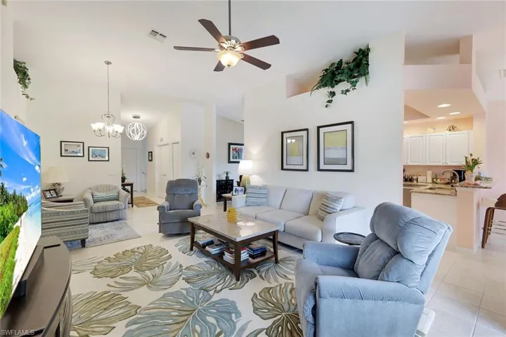 3365  Grand Cypress  DR, Naples, FL 34119