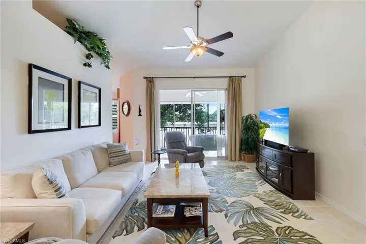 3365  Grand Cypress  DR, Naples, FL 34119