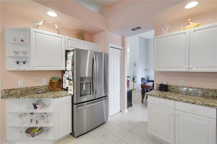 3365  Grand Cypress  DR, Naples, FL 34119