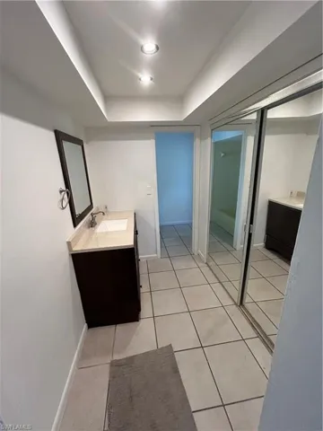 695  July  CIR, North Fort Myers, FL 33903