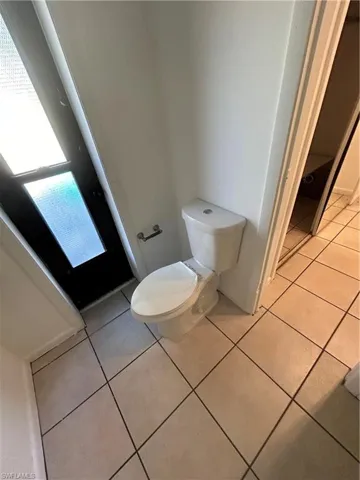695  July  CIR, North Fort Myers, FL 33903