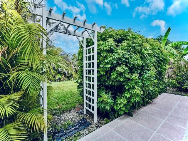 571 Chamonix Ave S, Lehigh Acres, Florida 33974