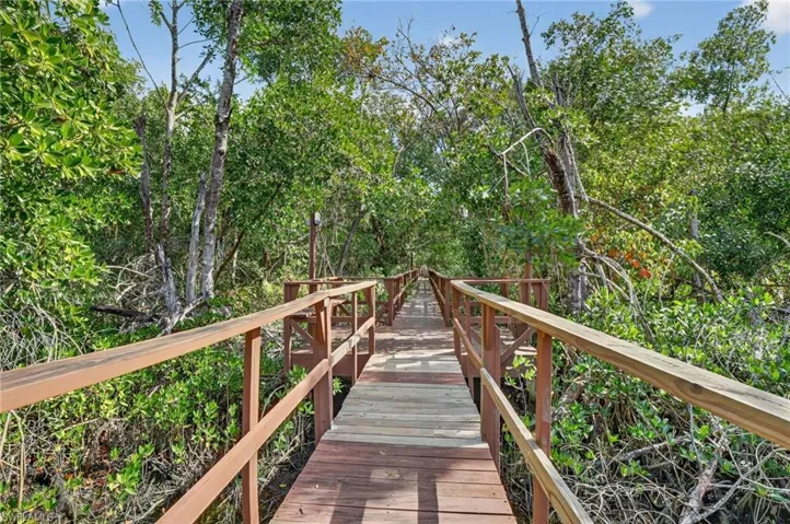 Board walk to the boat dock