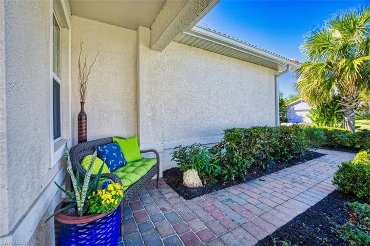 WELCOMING Front Entry