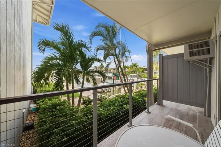 900  Broad S AVE, Naples, FL 34102