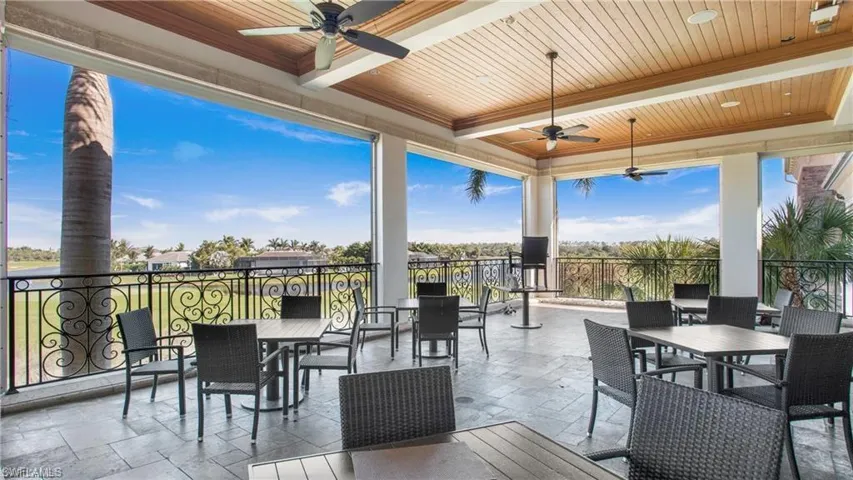 9509 Avellino Way 1822, Naples, Florida 34113