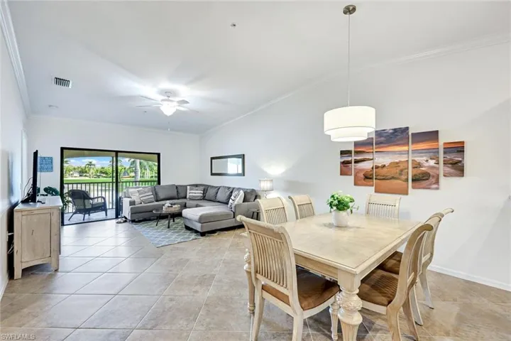 9509 Avellino Way 1822, Naples, Florida 34113