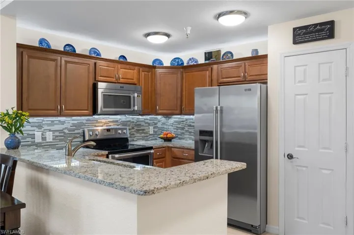 4455 Botanical Place CIR # 106, NAPLES FL 34112
