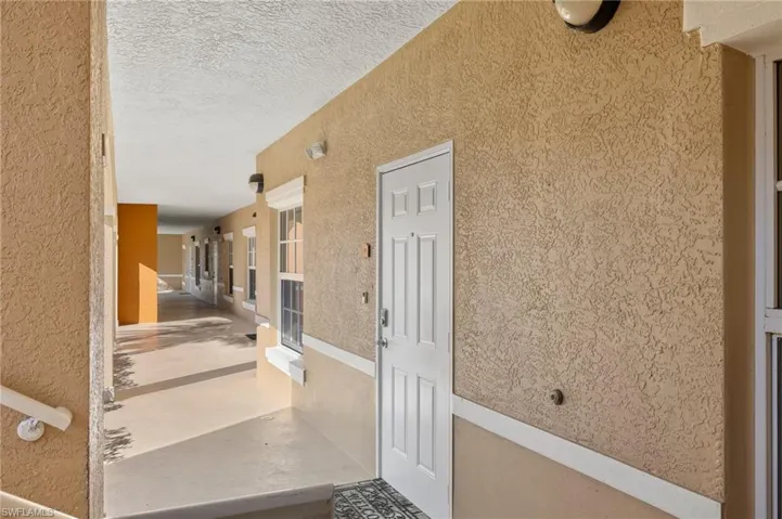 4455 Botanical Place CIR # 106, NAPLES FL 34112