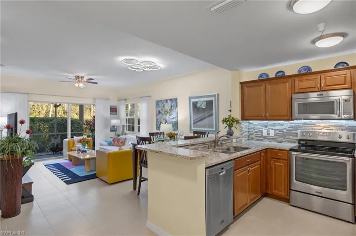4455 Botanical Place CIR # 106, NAPLES FL 34112