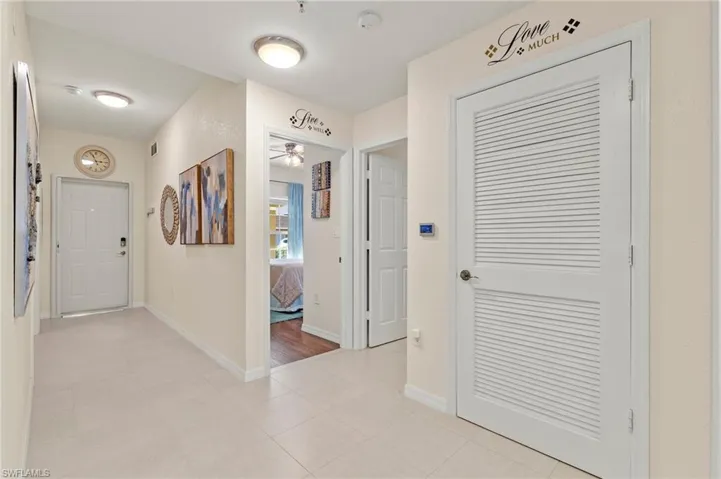 Foyer / Hallway