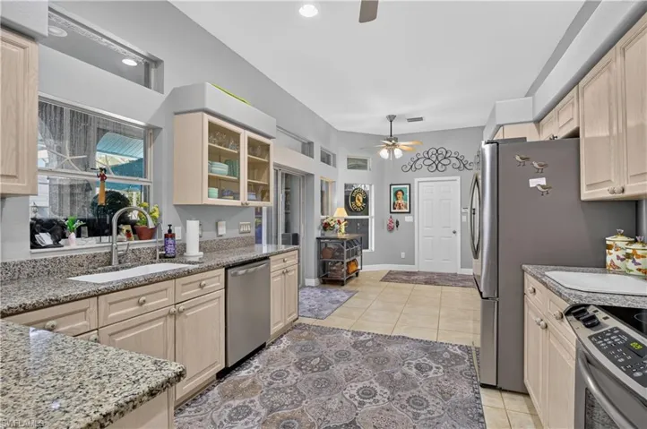 4139 9th Ave, Cape Coral, Florida 33909